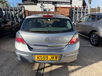 Vauxhall Astra 2010