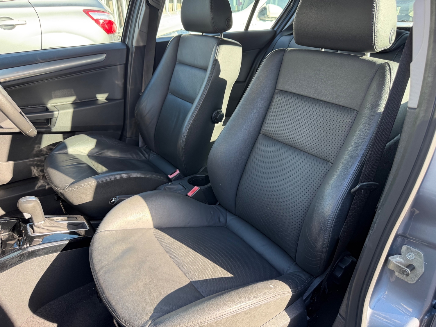 [ berth ]Vauxhall Astra