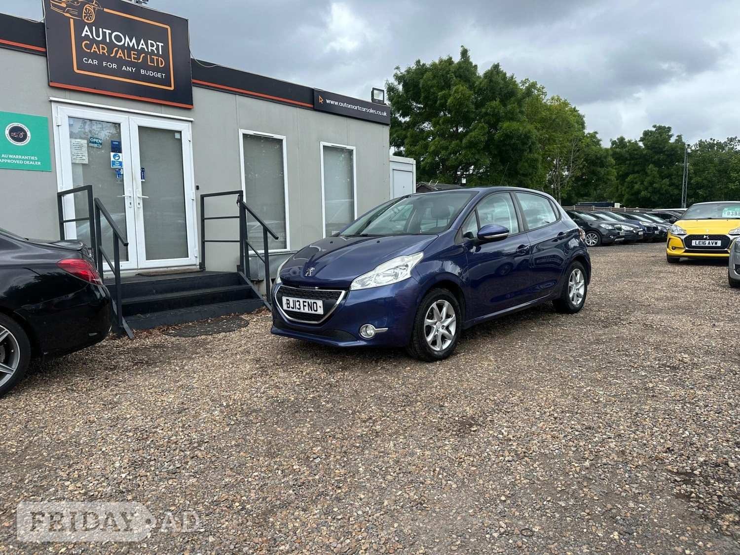 [ berth ]Peugeot 208