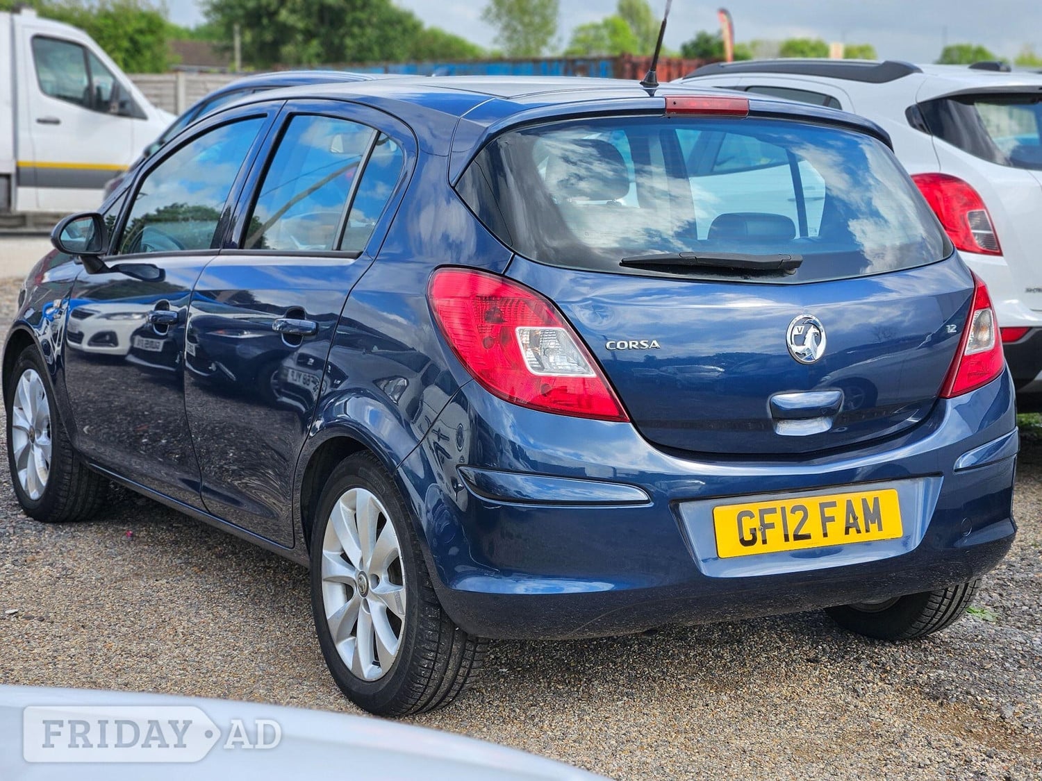 Vauxhall Corsa 2012 - Cars in Windsor