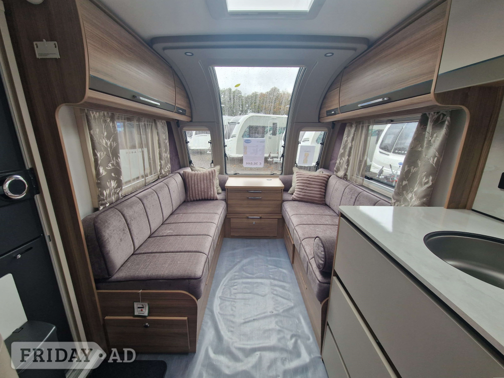 Bailey Unicorn Deluxe Pamplona 2026 - Motorhomes & Caravans in Highbridge