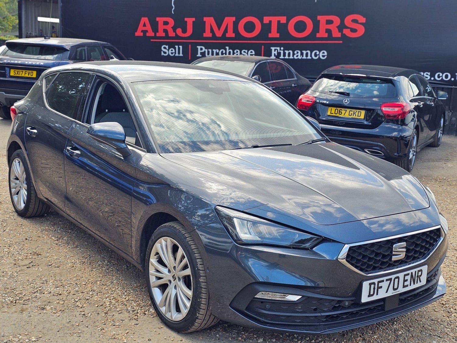 SEAT Leon 2020 in Addlestone