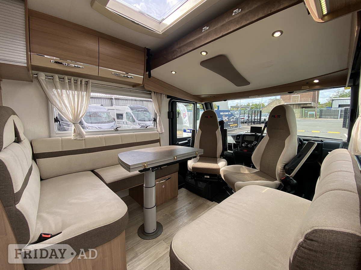Pilote Galaxy G600L 2015 for sale - Motorhomes & Caravans in Newark