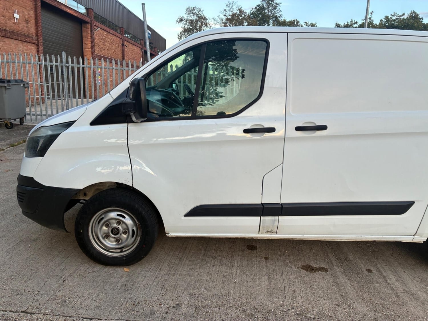 Ford Transit Custom 2016 - Vans & Commercial Vehicles in Reading