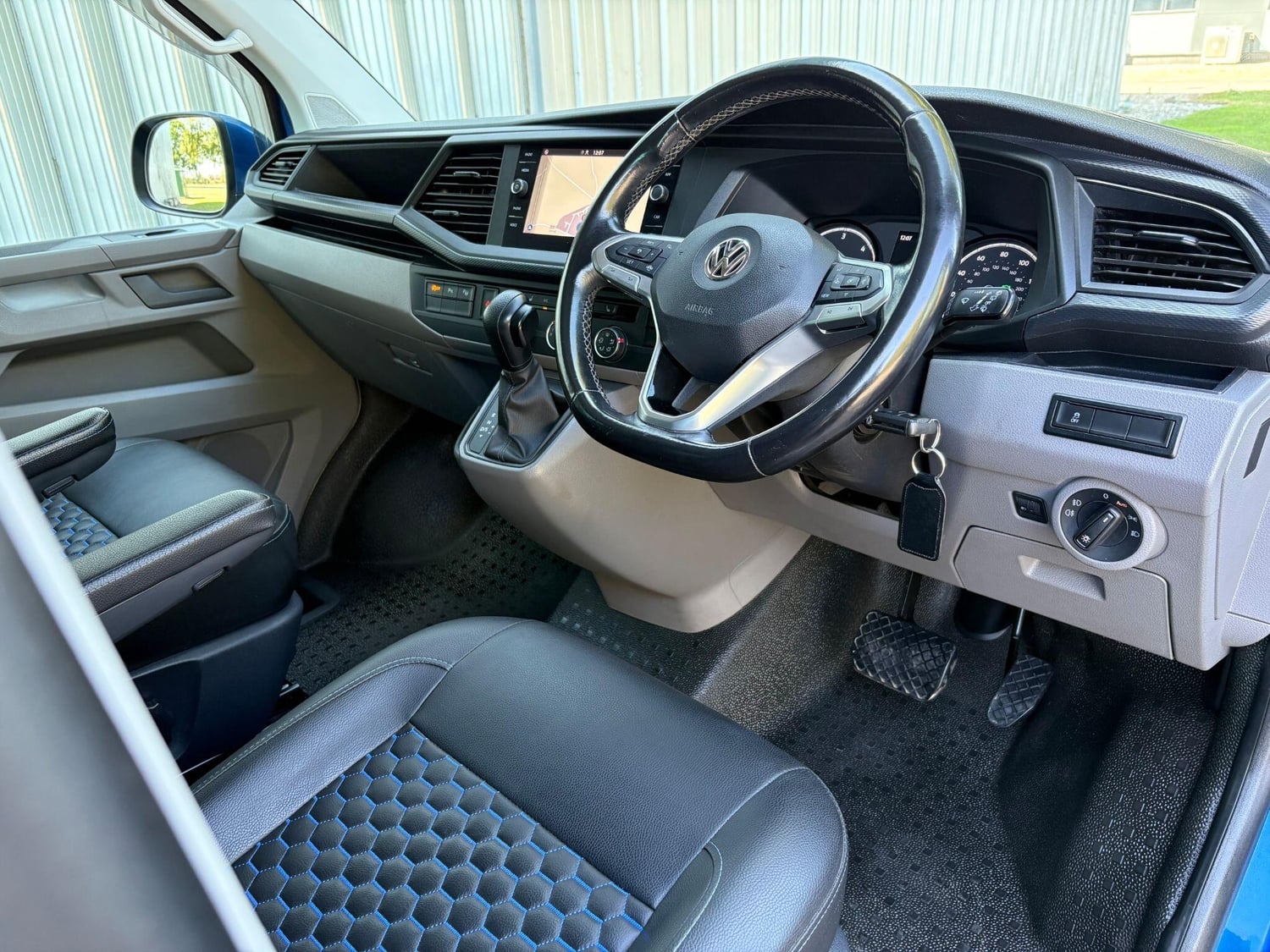 [ berth ]Volkswagen Transporter