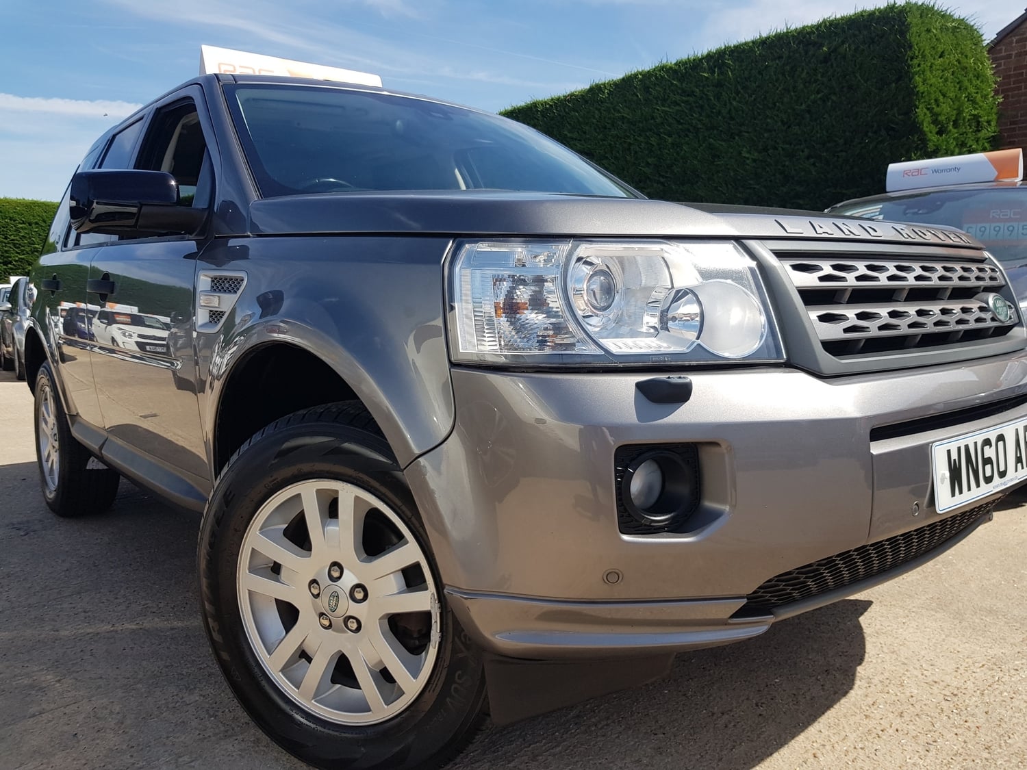 [ berth ]Land Rover Freelander 2
