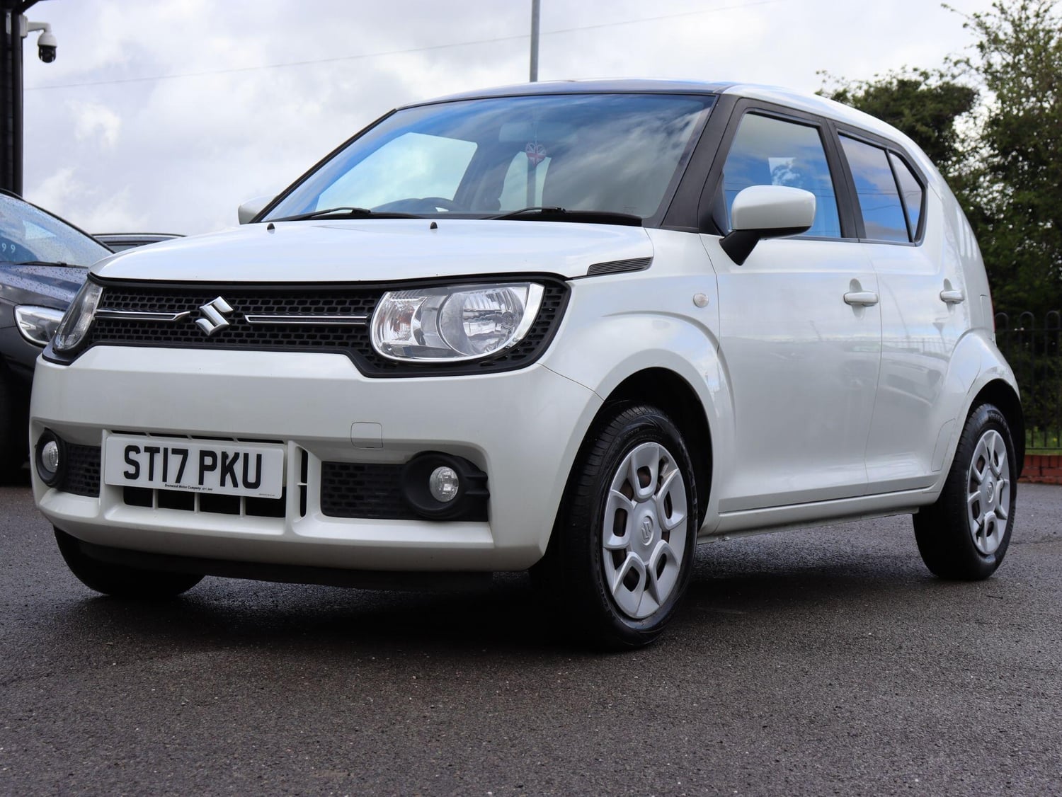 Suzuki Ignis 2017 - Cars in Coalville