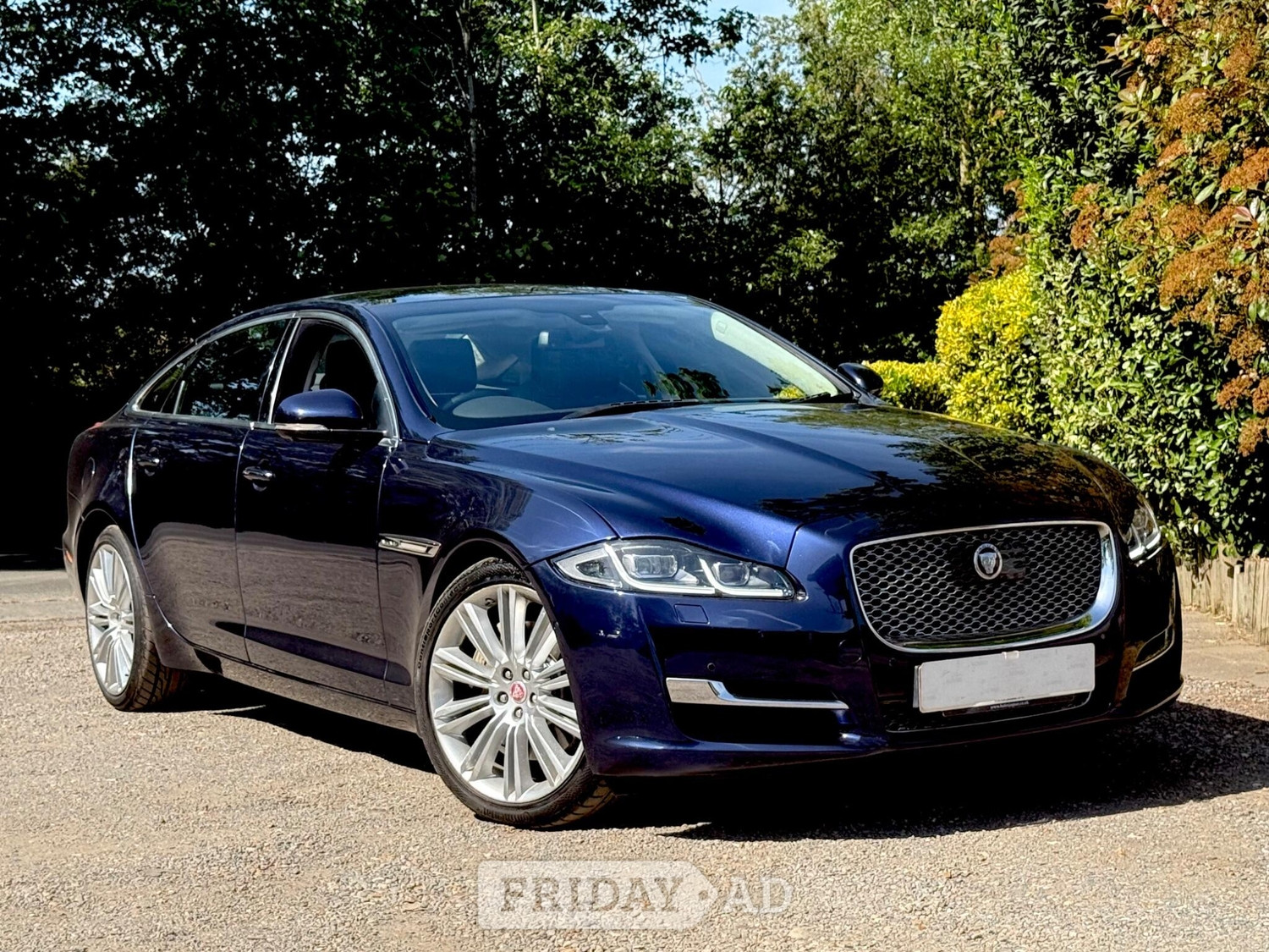 Jaguar XJ 2016 in Enfield