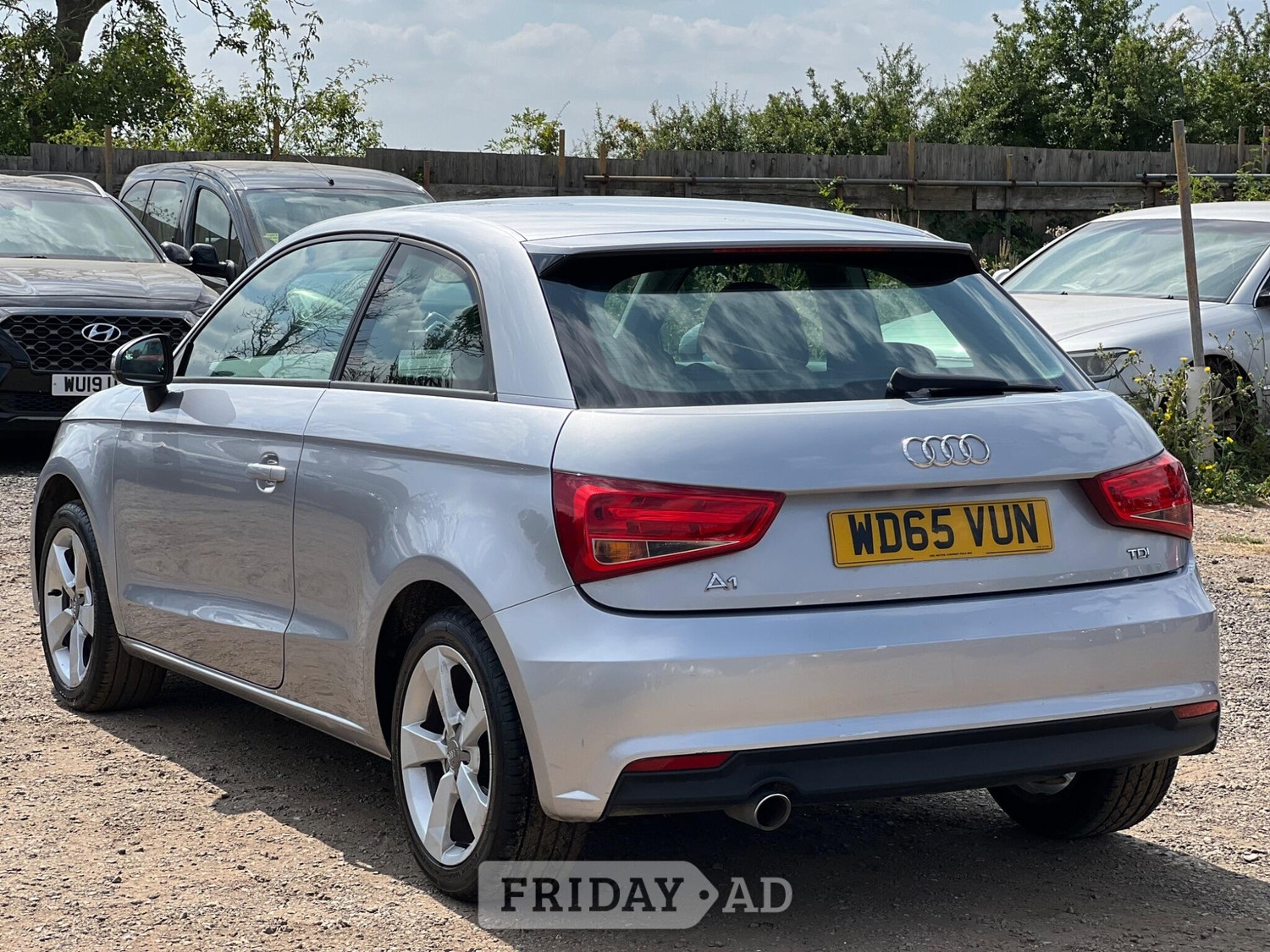 Audi A1 2015 - Cars
