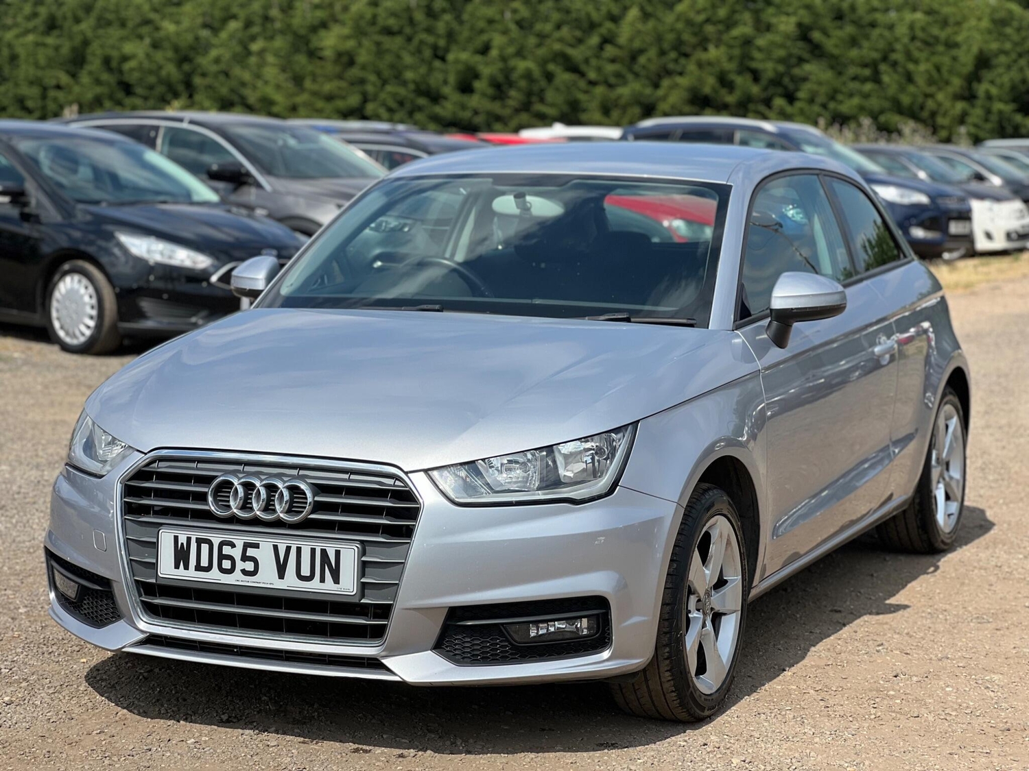 Audi A1 2015 - Cars