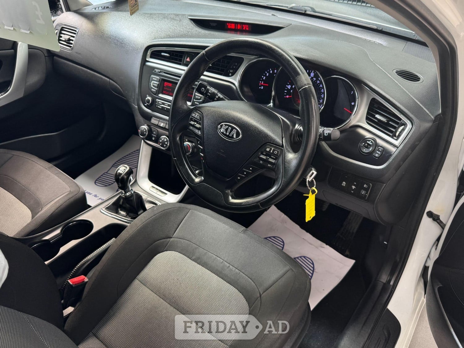 [ berth ]Kia Ceed