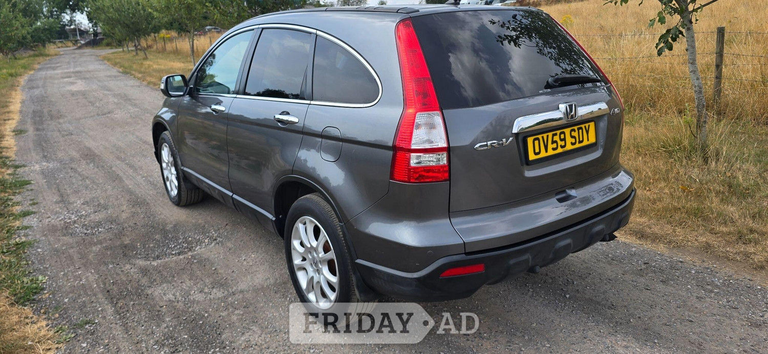Honda CR-V 2009 - Cars in Southampton
