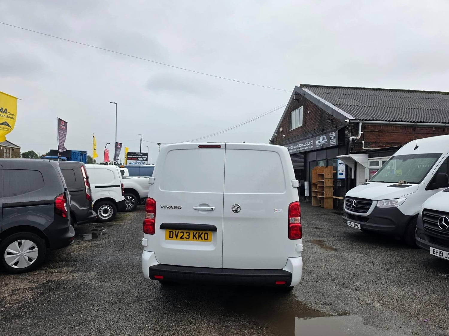 Vauxhall Vivaro 2023 - Vans & Commercial Vehicles