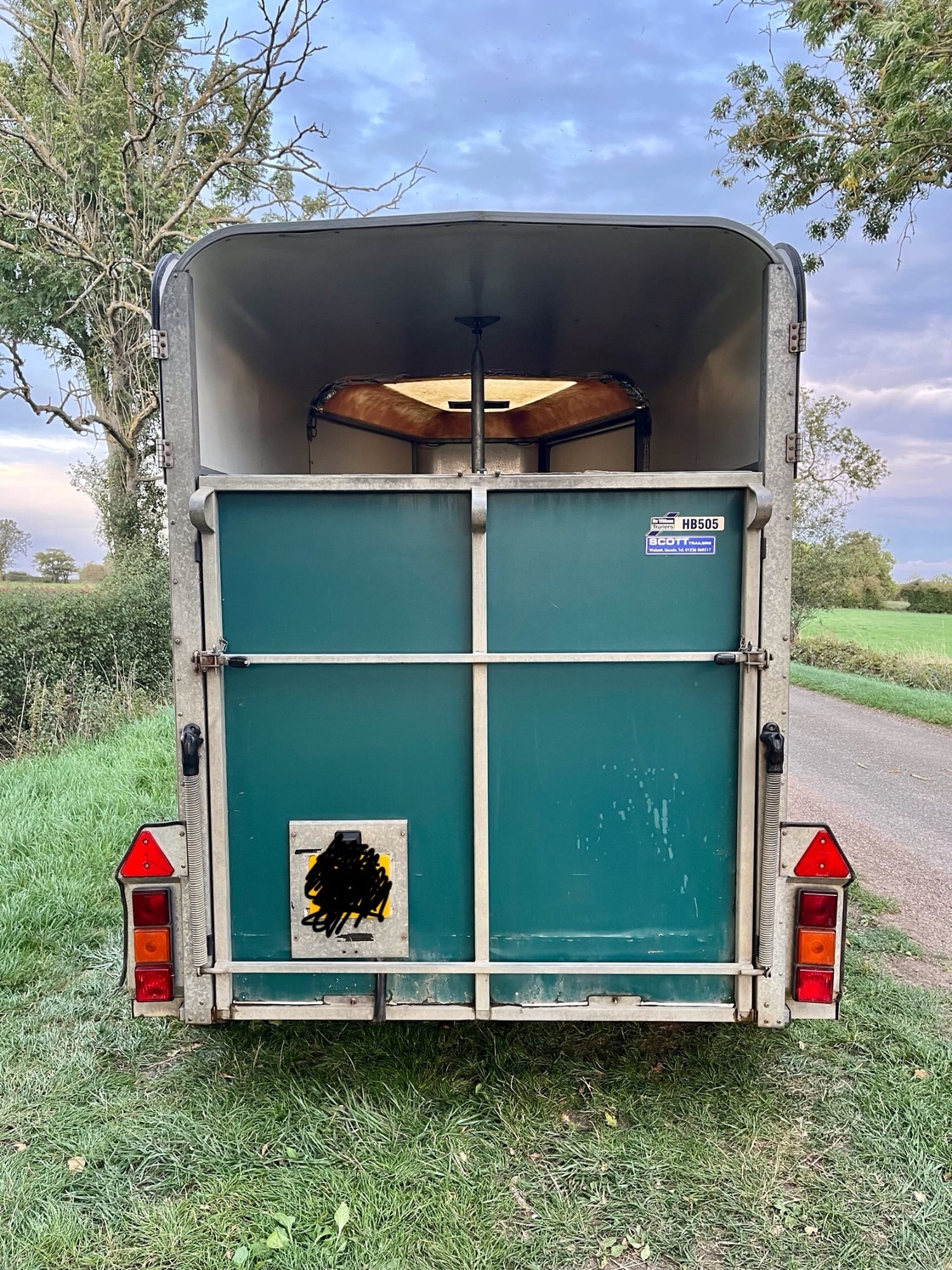 [ berth ]Ifor Williams 505R