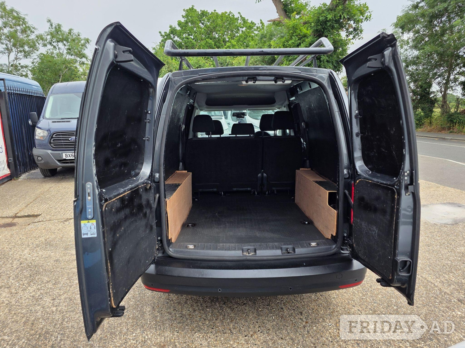 Volkswagen Caddy Maxi 2018 - Vans & Commercial Vehicles