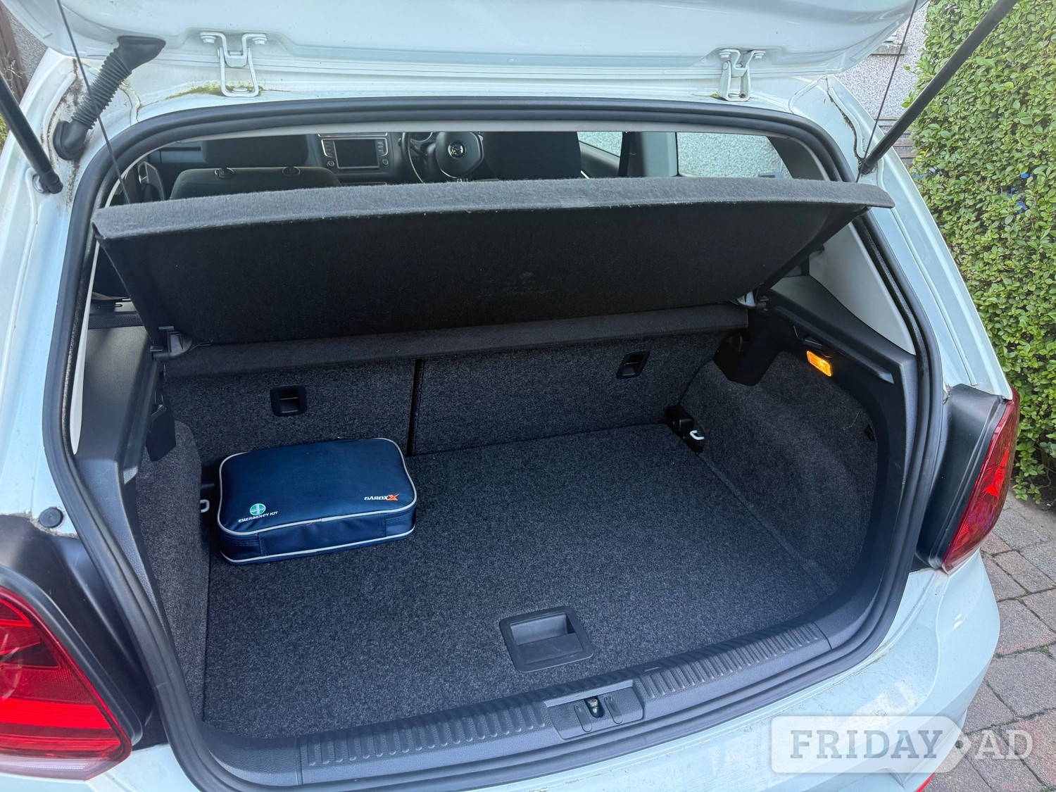 Volkswagen Polo 2014 - Cars in Livingston