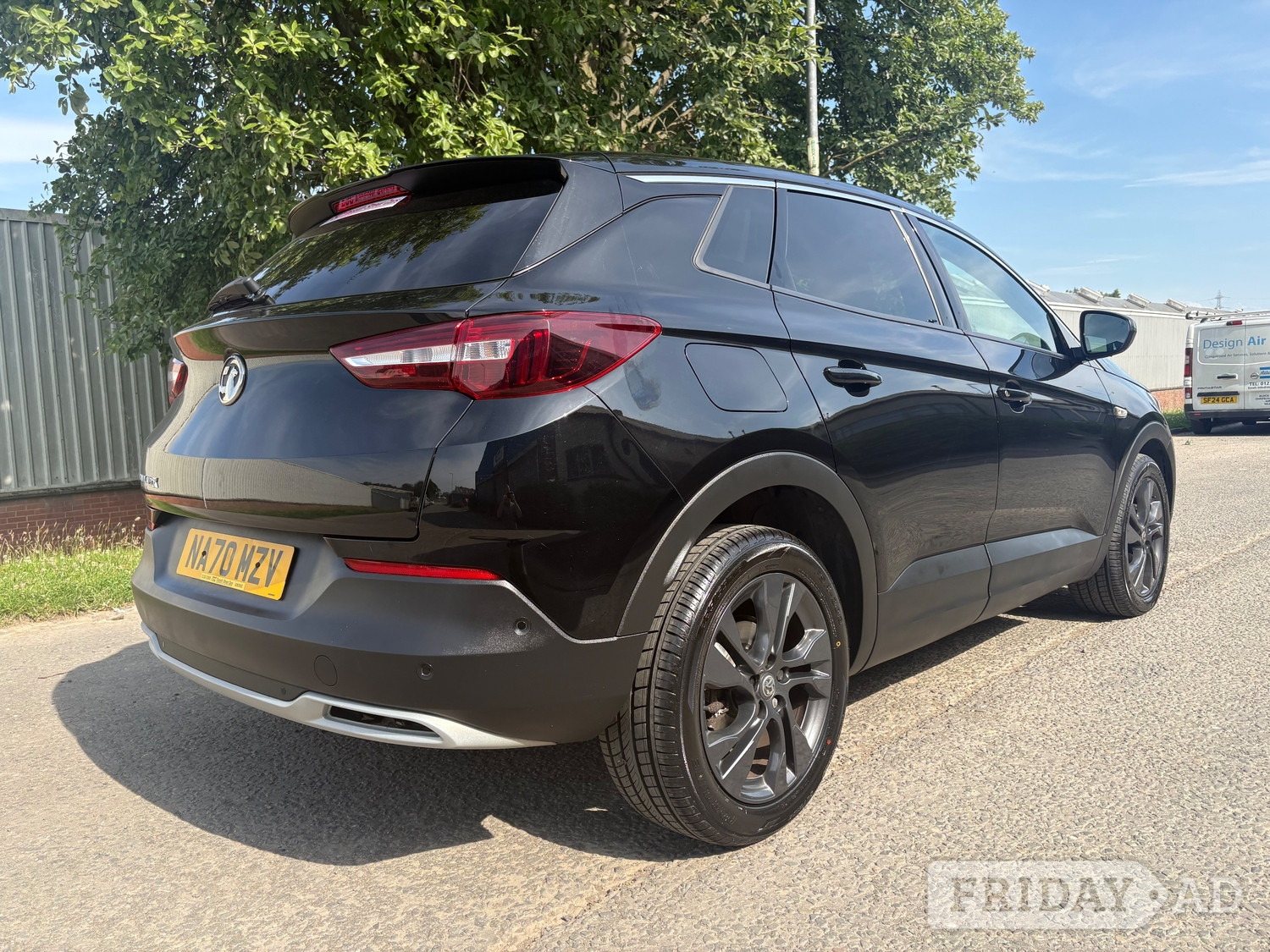 [ berth ]Vauxhall Grandland X