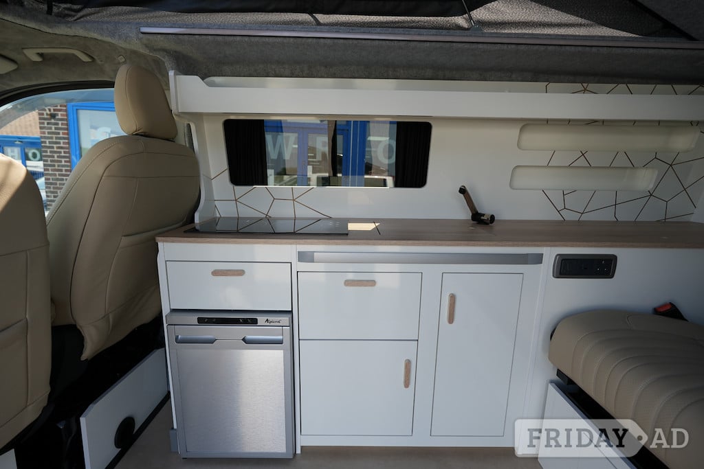 VW (Volkswagen) Transporter T7 COMMERCE PLUS VOLKSWAGEN 4 BERTH 5 TRAVEL SEAT 2025 for sale - Motorhomes & Caravans in Haywards Heath