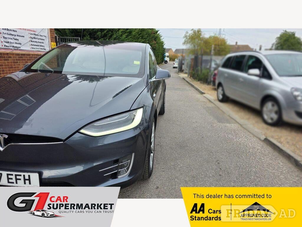 Tesla Model X Leighton Buzzard