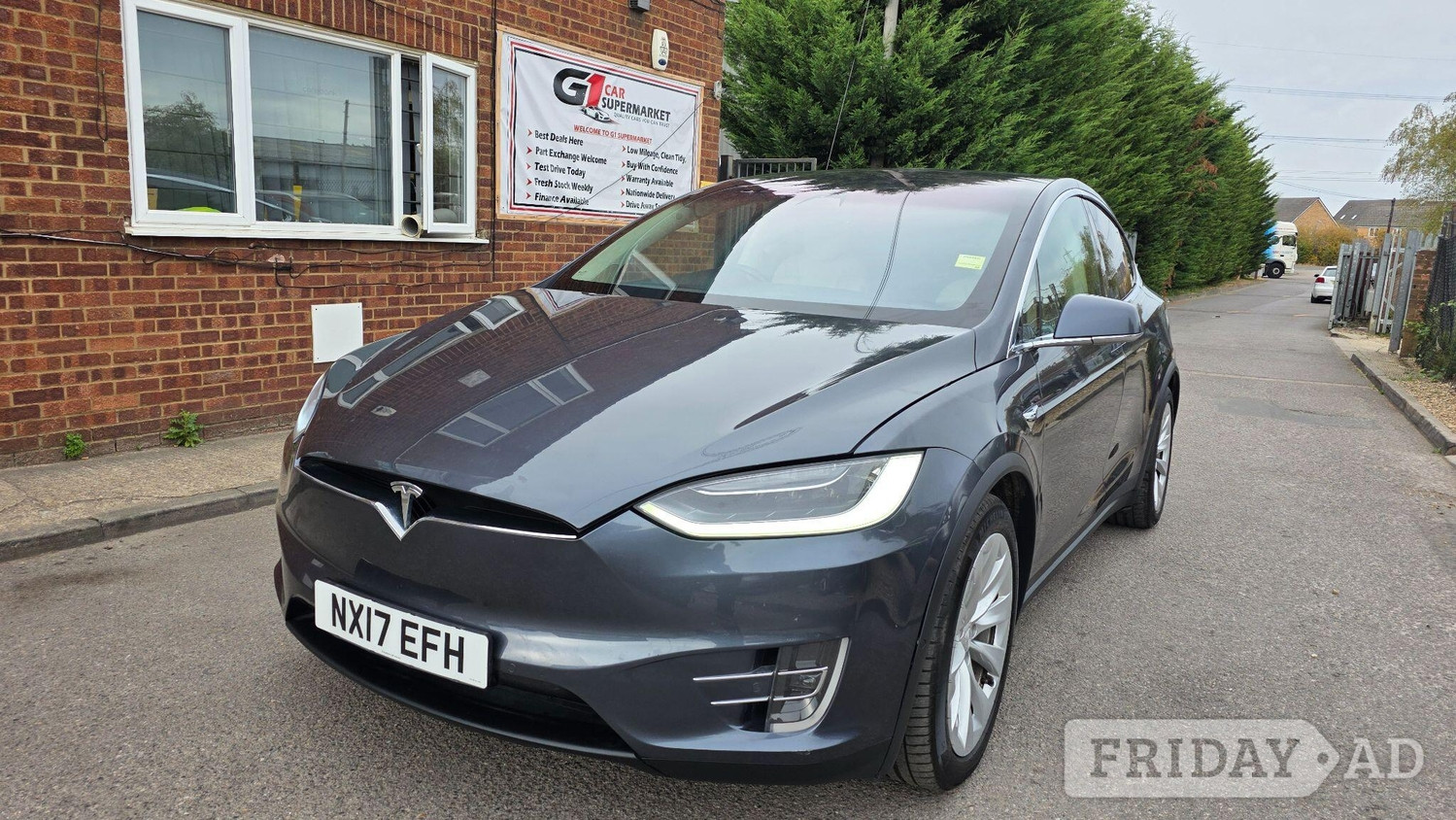 [ berth ]Tesla Model X