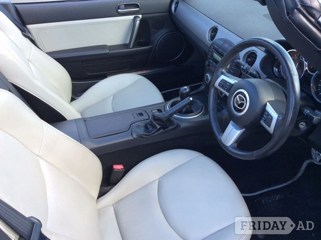 Mazda MX-5 2011 - Cars