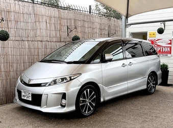 Toyota Estima 2015