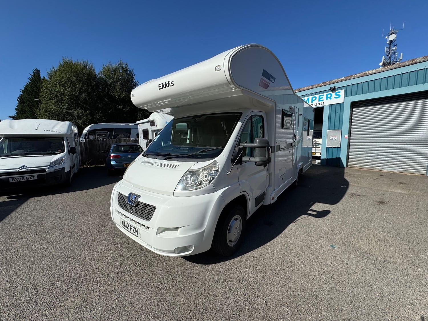 [ berth ]Elddis Autoquest 180