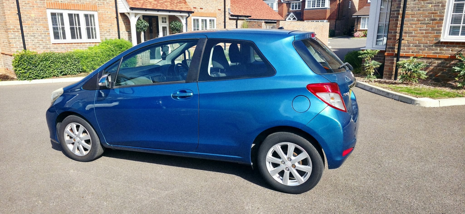 Toyota Yaris Sutton