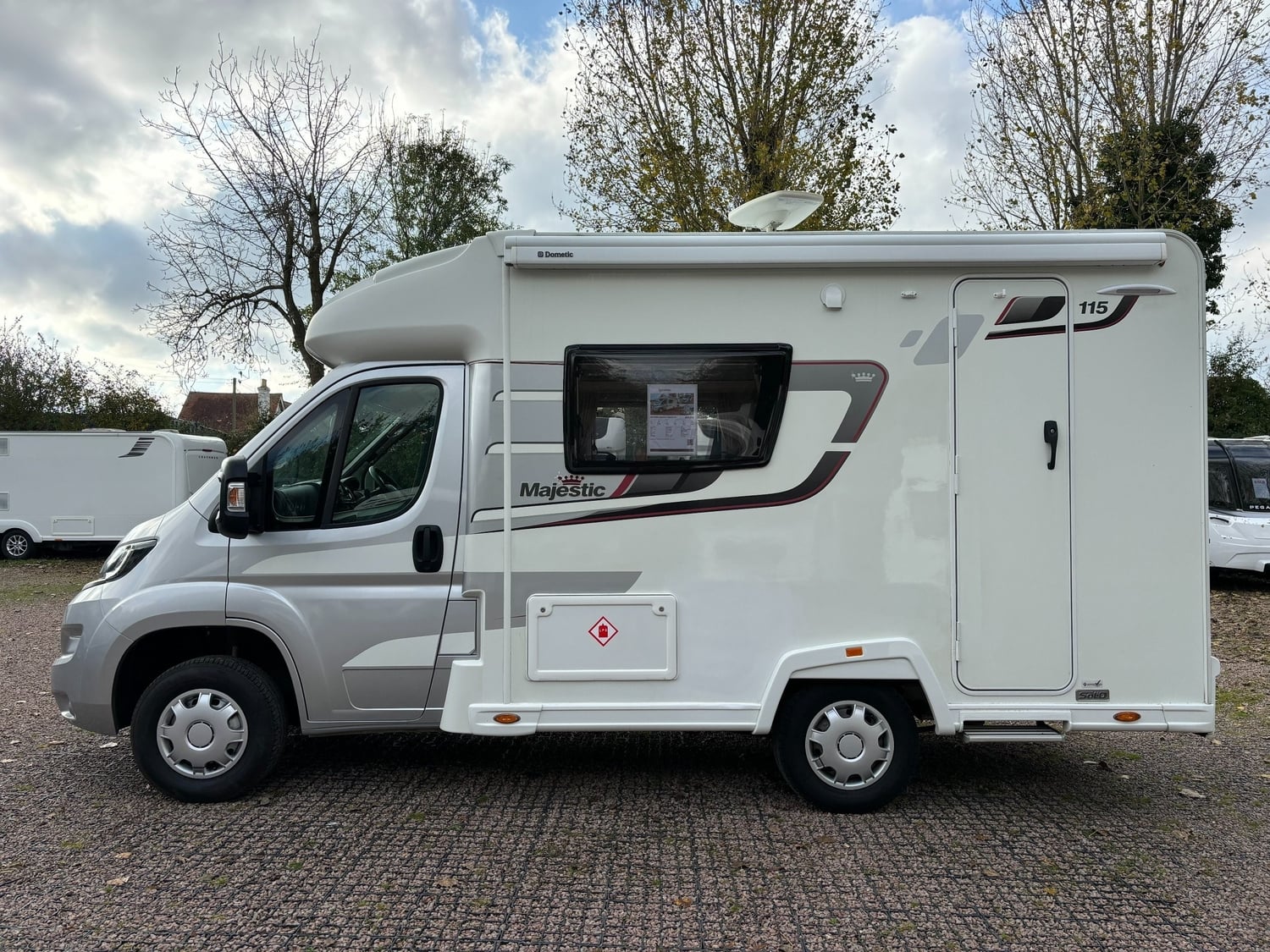 Elddis Autoquest Gloucester