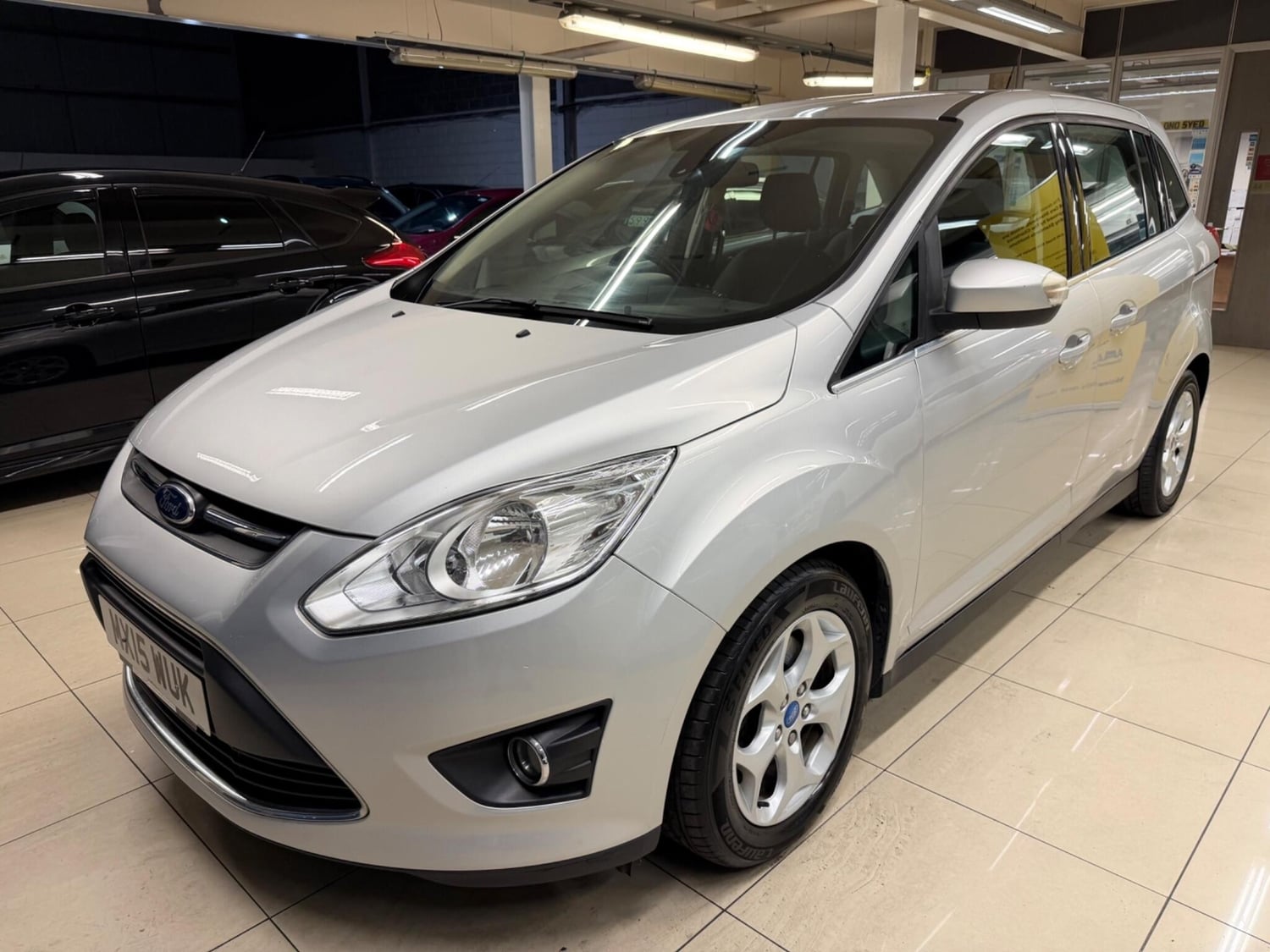 Ford Grand C-MAX 2015 - Cars in Rotherham
