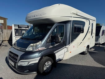 Auto-Trail Frontier Navajo 2014