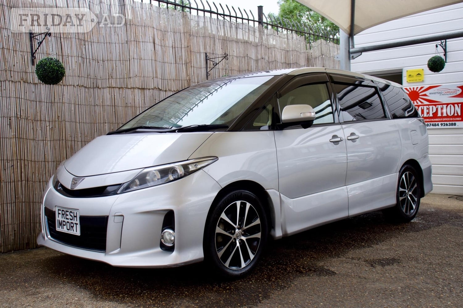 Toyota Estima 2015 in Chingford