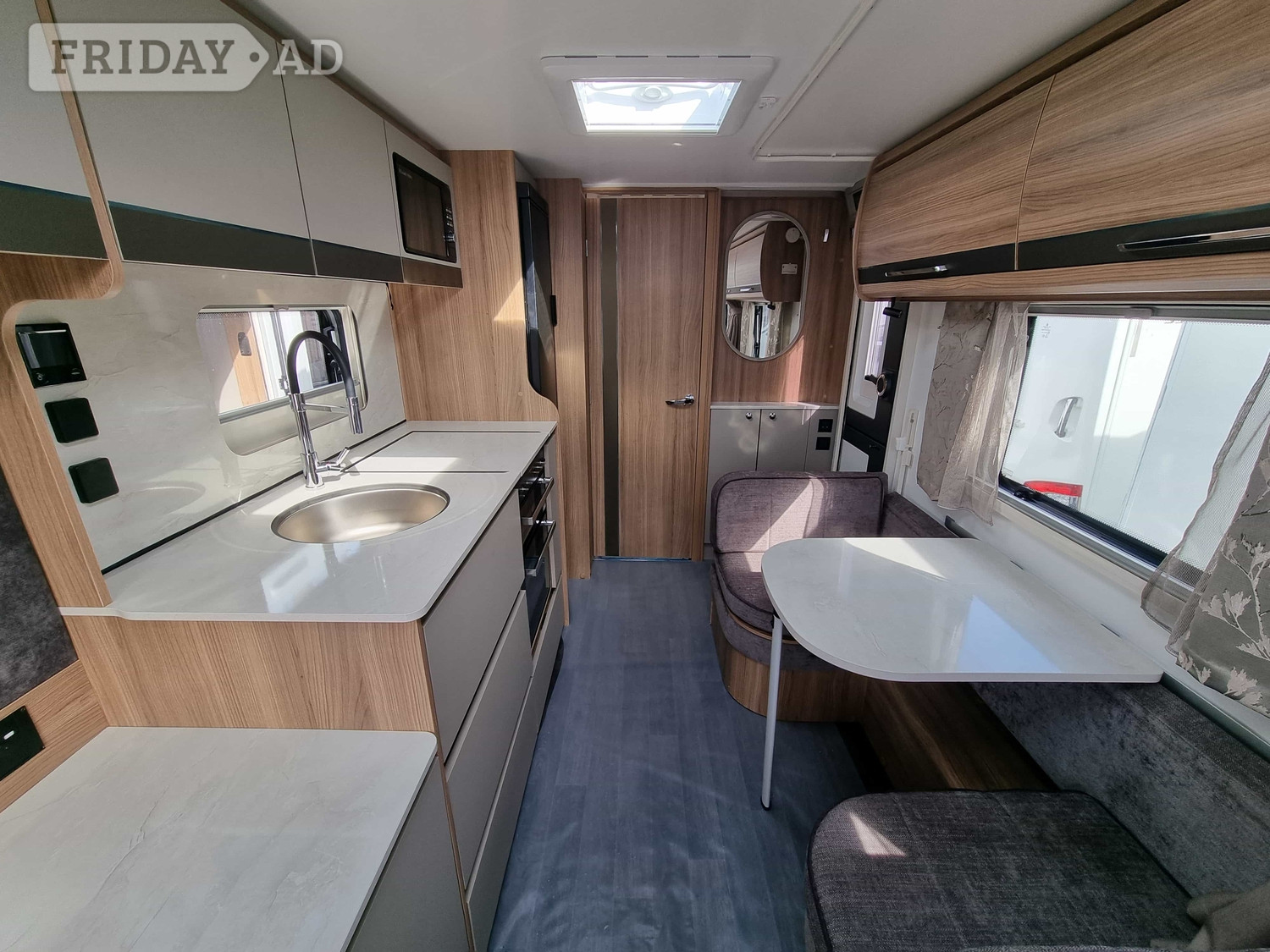[4 berth ]Bailey Unicorn Deluxe Madrid