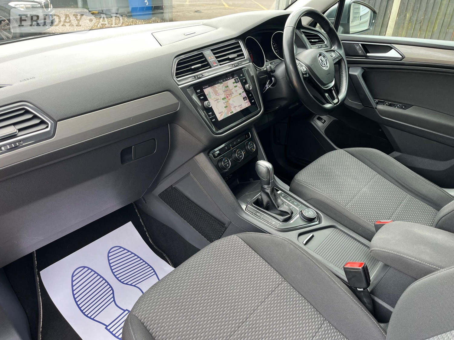 Volkswagen Tiguan 2018 - Cars in Farnham