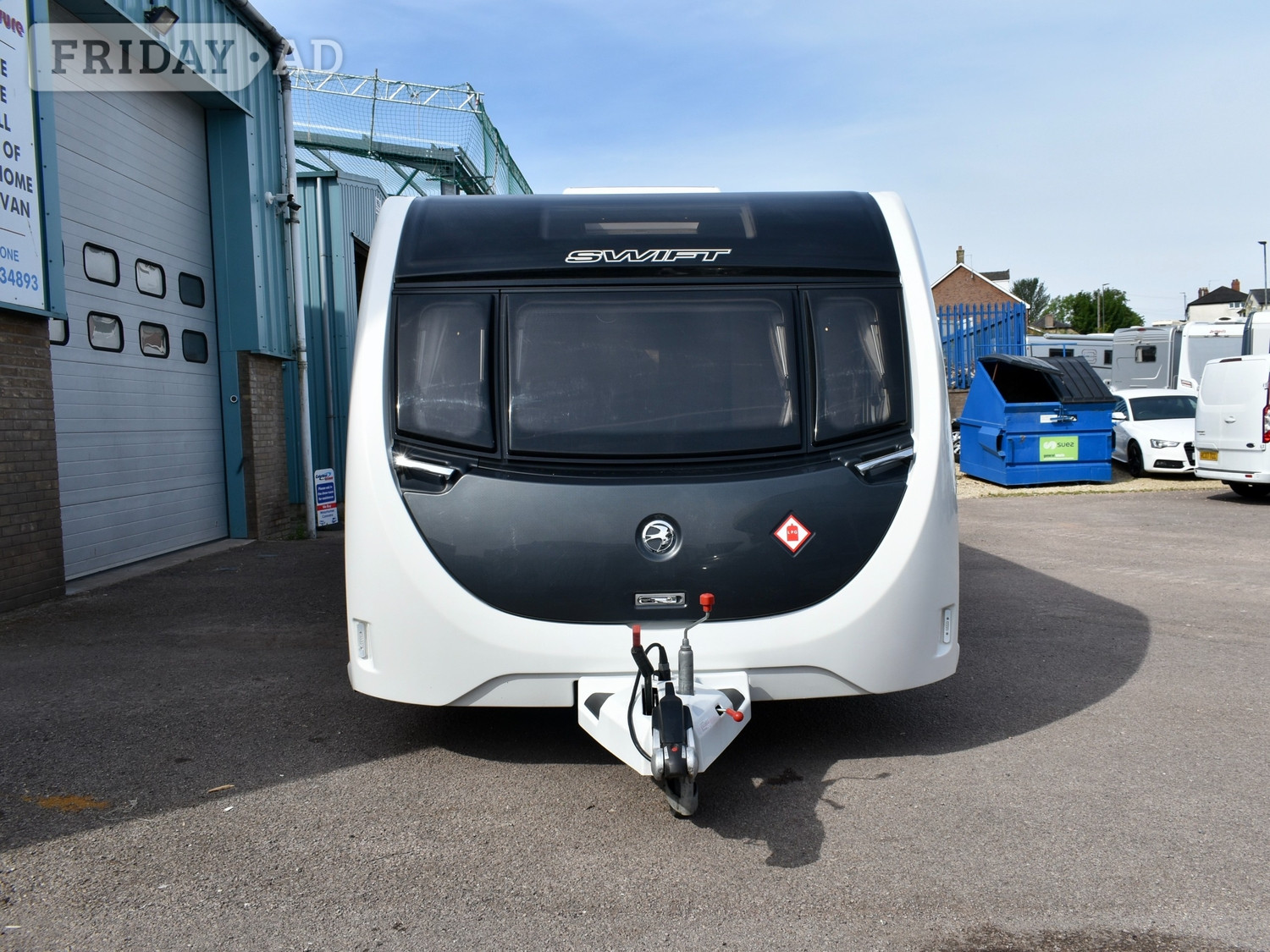 [ berth ]Swift Challenger X835