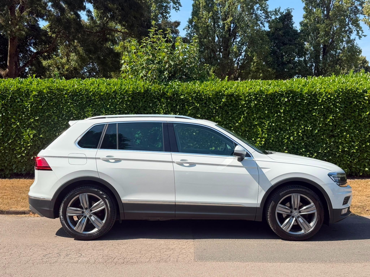 Volkswagen Tiguan 2018 - Cars