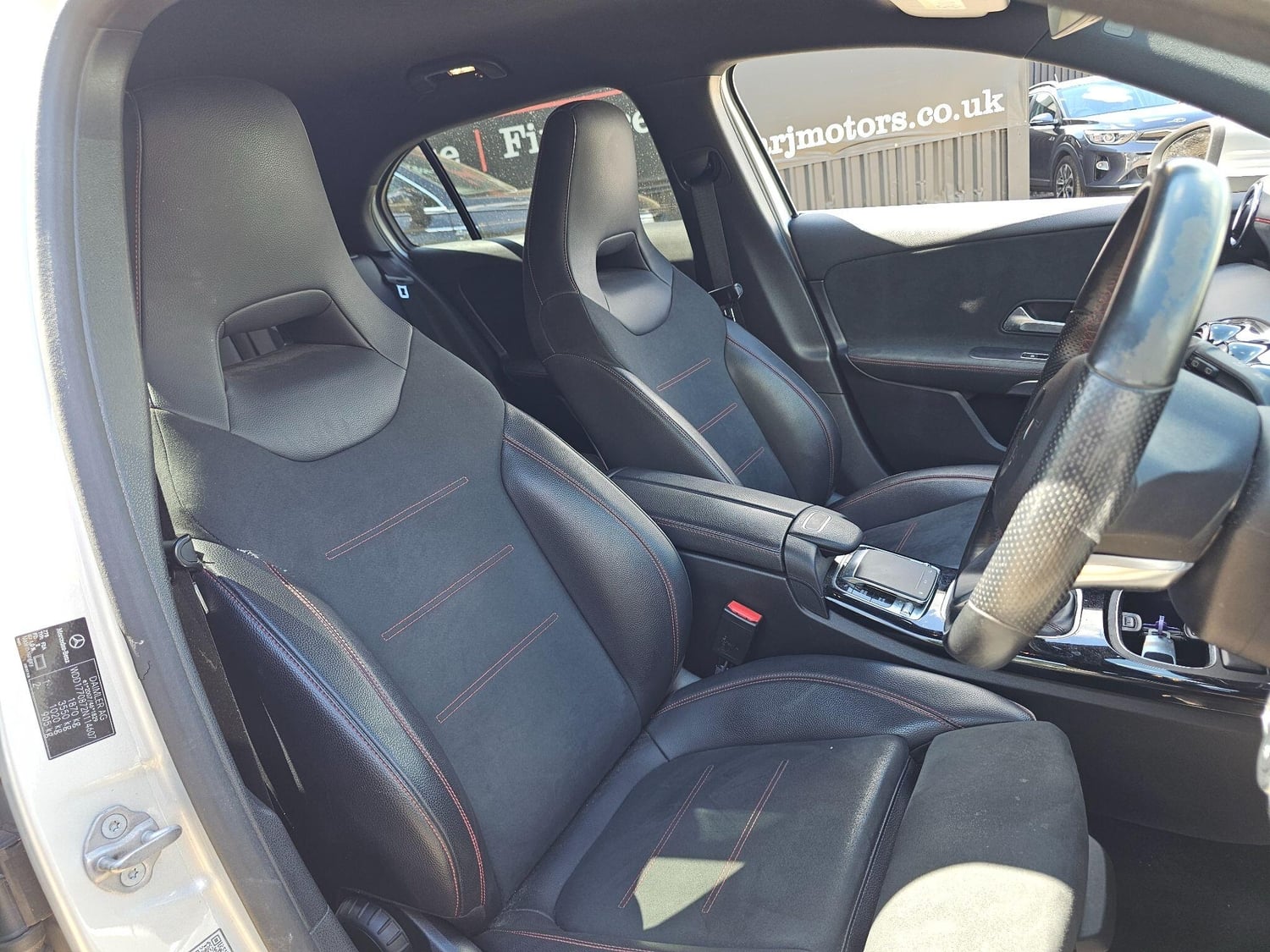 [ berth ]Mercedes-Benz A Class