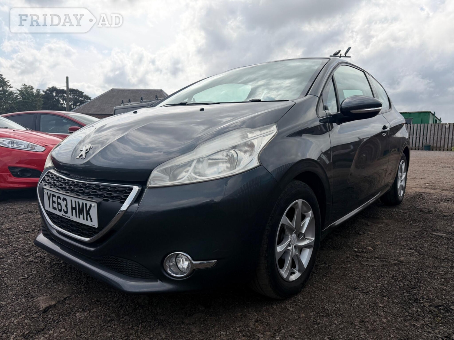 [ berth ]Peugeot 208
