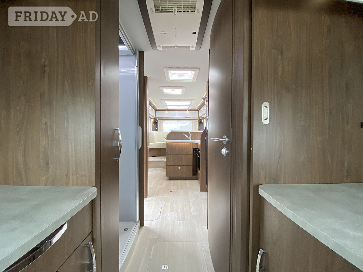 [4 berth ]Frankia Platin I 8400 Plus