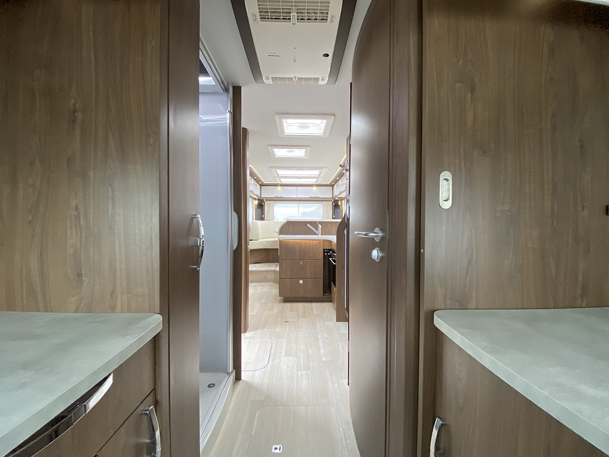 [4 berth ]Frankia Platin I 8400 Plus