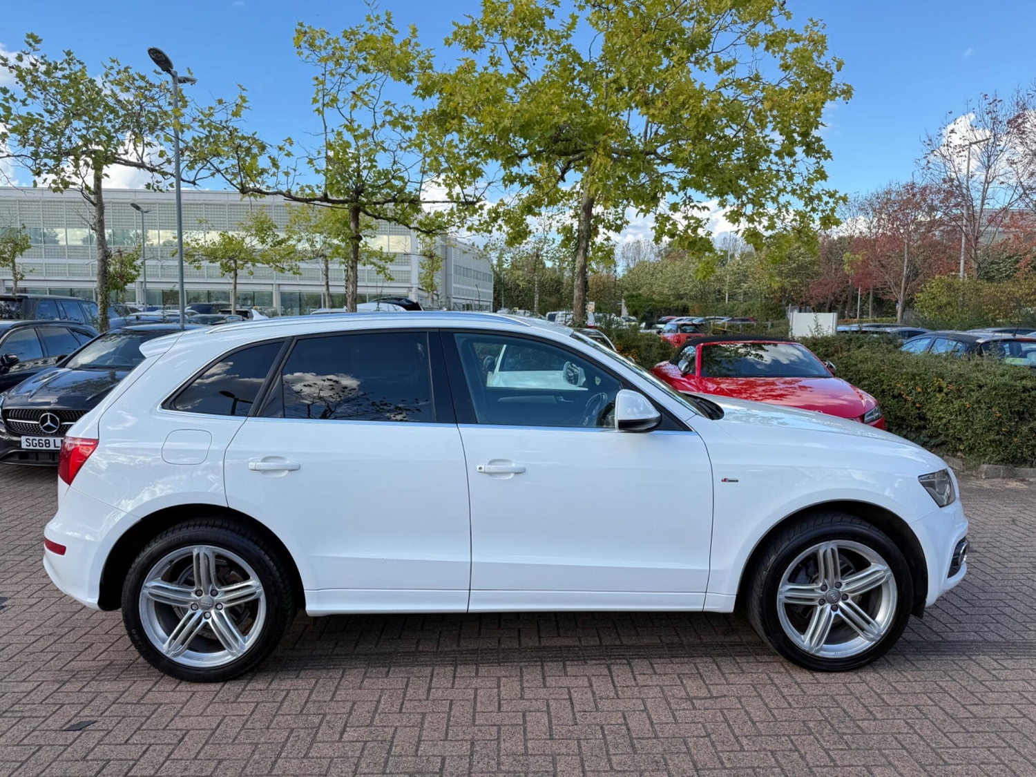 [ berth ]Audi Q5