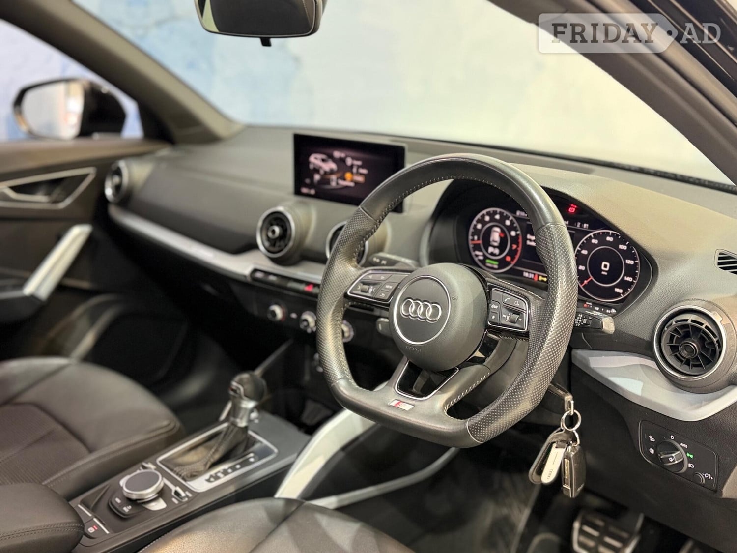 [ berth ]Audi Q2
