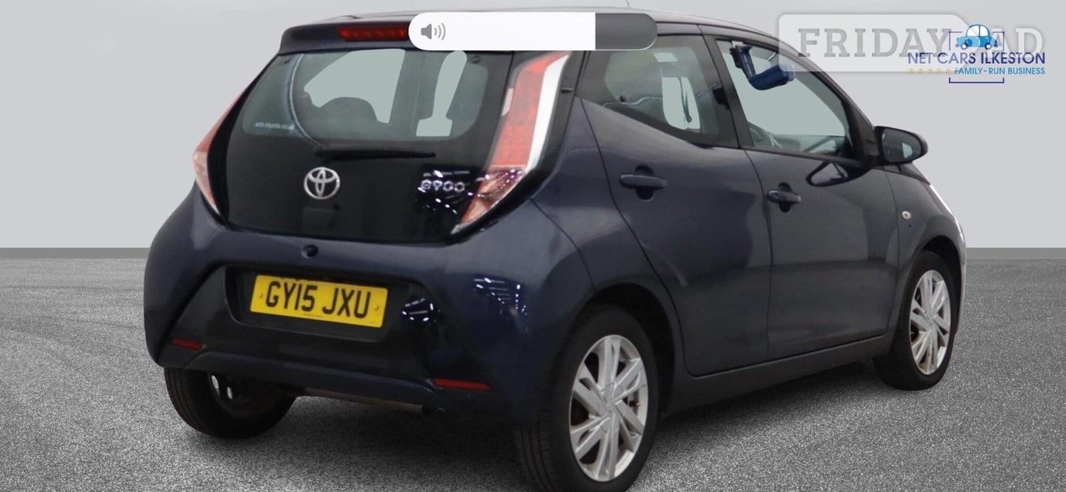Toyota Aygo 2015 - Cars