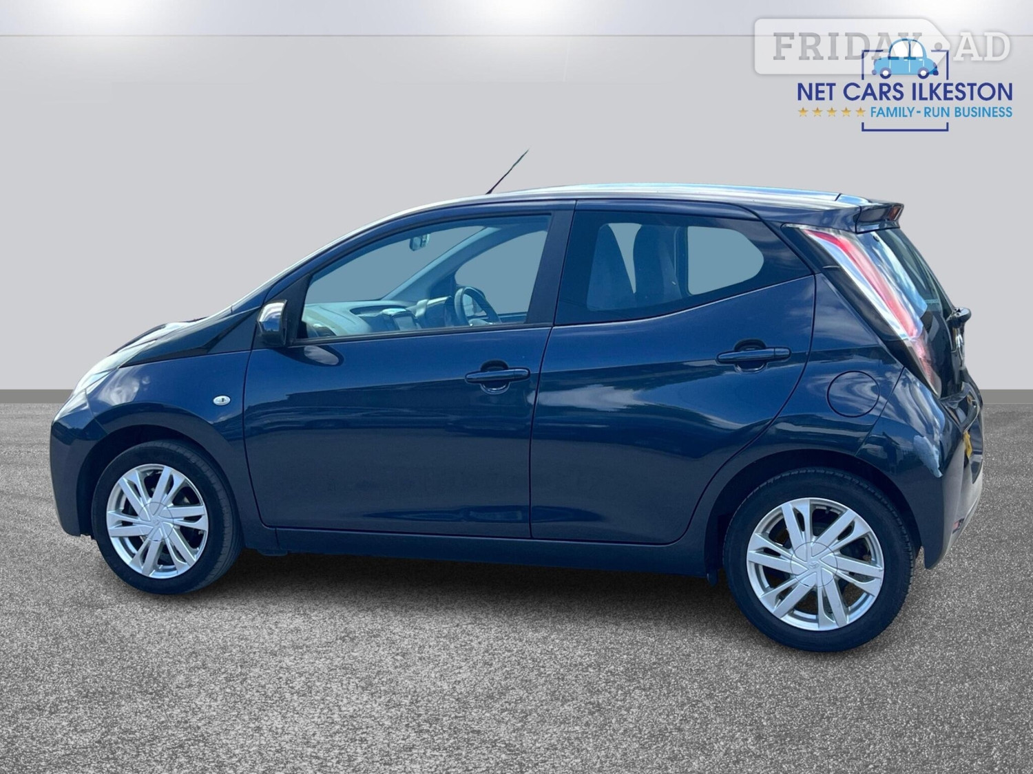 Toyota Aygo 2015 - Cars
