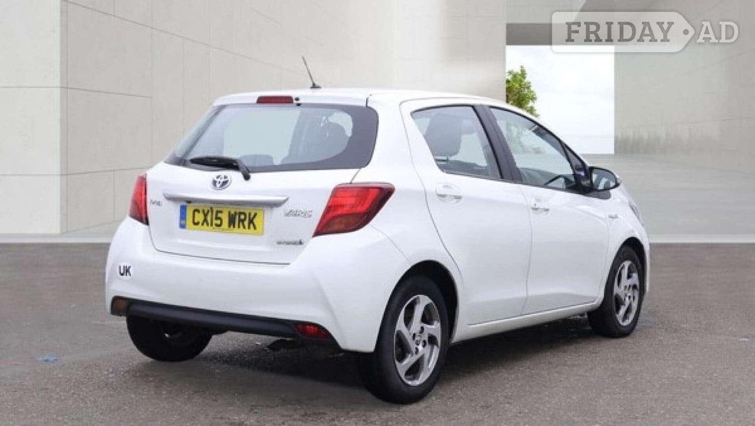 Toyota Yaris 2015 - Cars in Uxbridge