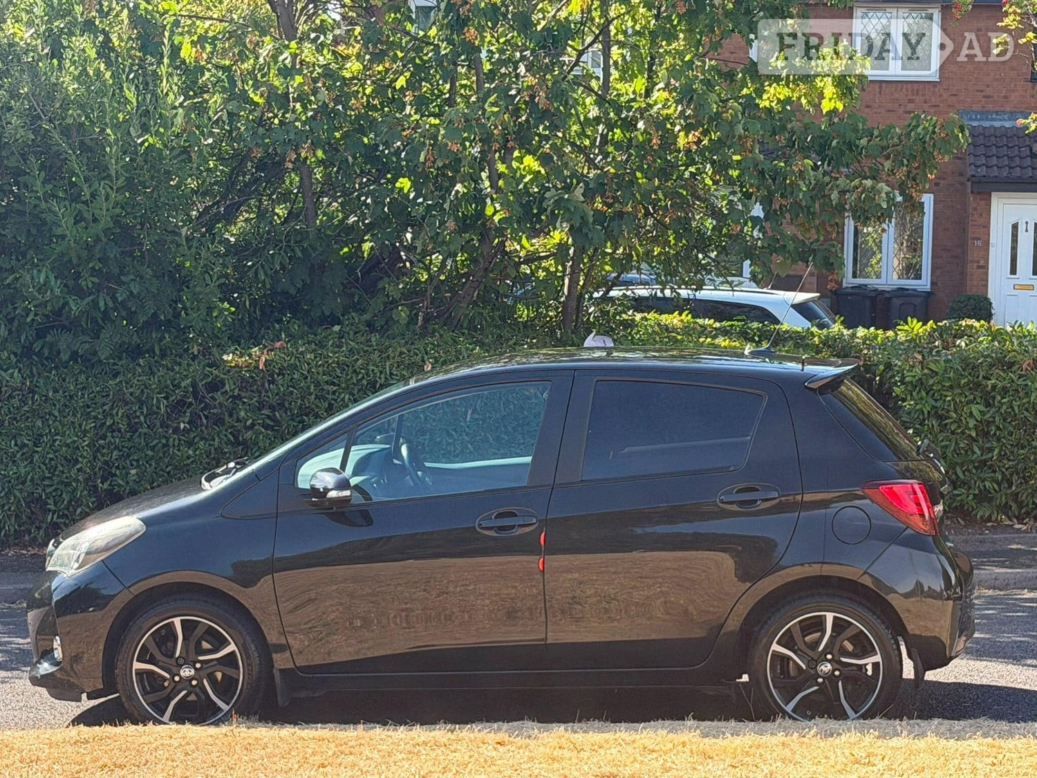 Toyota Yaris 2014 - Cars in Birmingham