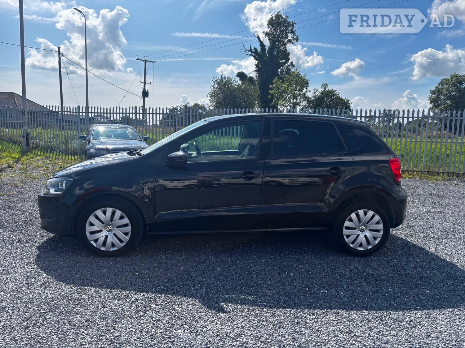 Volkswagen Polo 2015 - Cars
