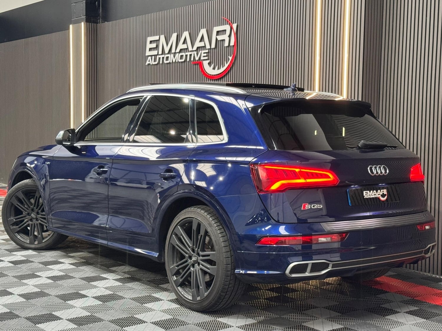 [ berth ]Audi SQ5
