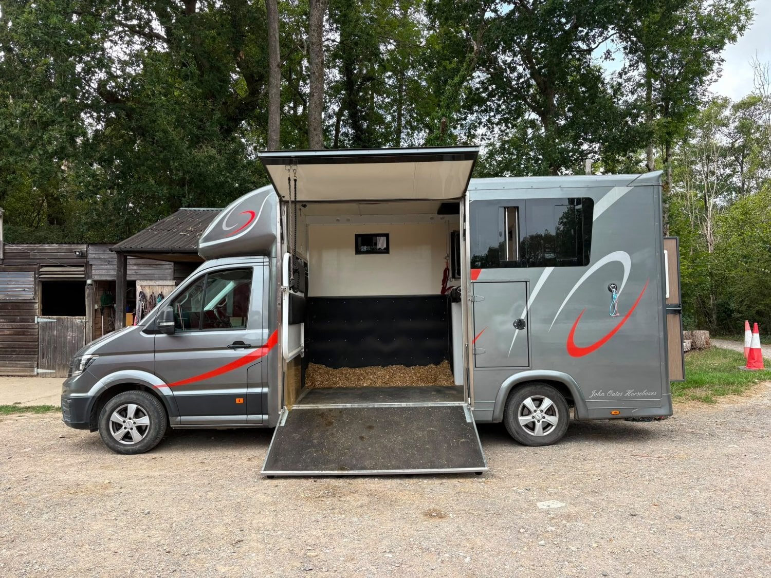 John Oates Bespoke classic  Volkswagen Horsebox - Trailers & Horseboxes in Wednesbury
