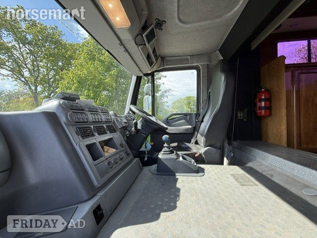 Whittaker Impact Iveco Stralis Horsebox - Trailers & Horseboxes